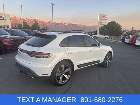 Used 2025 Porsche Macan AWD/4WD image 9