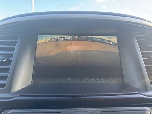 Used 2020 Nissan Pathfinder SV w/ Cargo Package image 31