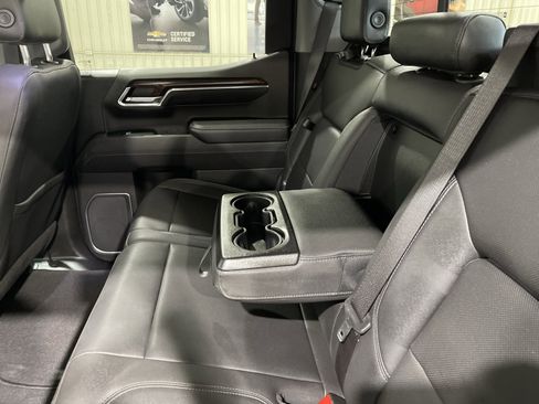 Used 2023 GMC Sierra 1500 SLT w/ SLT Premium Package image 13