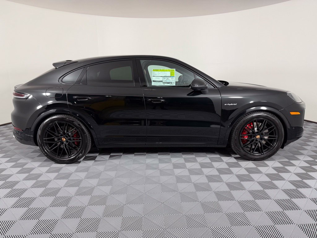 Used 2026 Porsche Cayenne S AWD/4WD image 11