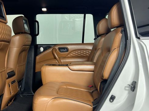 Used 2021 INFINITI QX80 Sensory w/ Cargo Package image 19