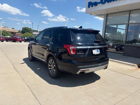 Used 2016 Ford Explorer Platinum AWD/4WD image 7