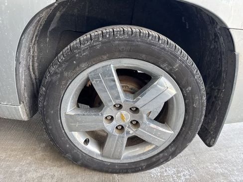 Used 2009 Chevrolet HHR LT w/ LT Preferred Equipment Group image 23