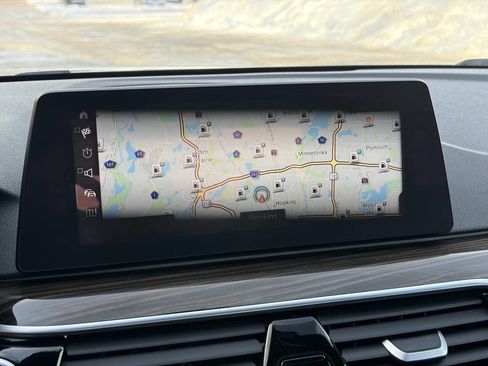 Used 2018 BMW 540i xDrive image 33