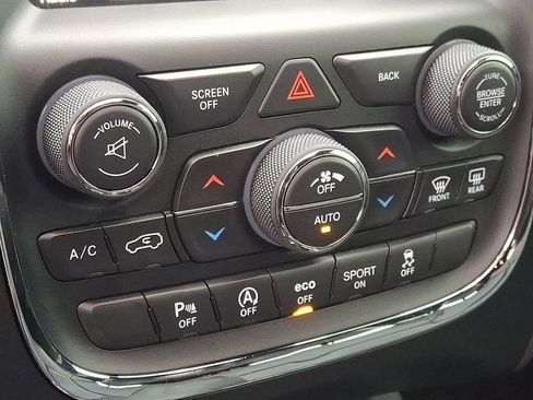 Used 2017 Dodge Durango GT w/ Premium Group image 16