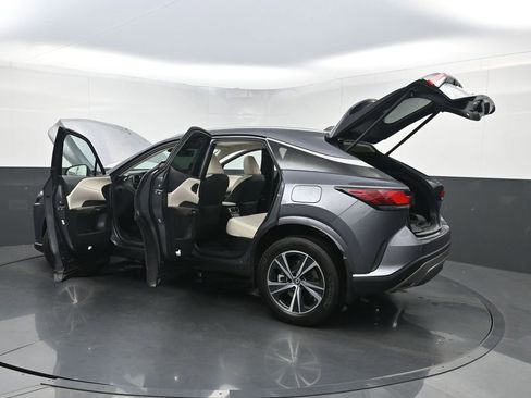 Used 2023 Lexus RX 350 Premium w/ Accessory Package AWD/4WD image 38