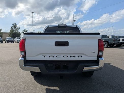 Used 2019 Toyota Tacoma SR5 RWD image 5