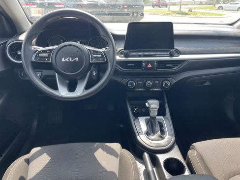 Used 2024 Kia Forte LXS image 7