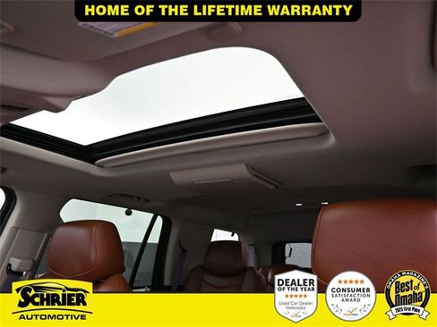 Used 2015 Cadillac Escalade Premium image 31