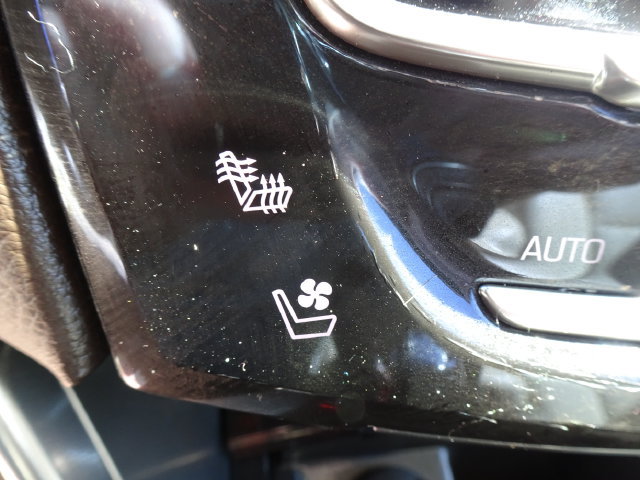 Used 2014 Cadillac XTS Luxury w/ Driver Awareness Package FWD image 27