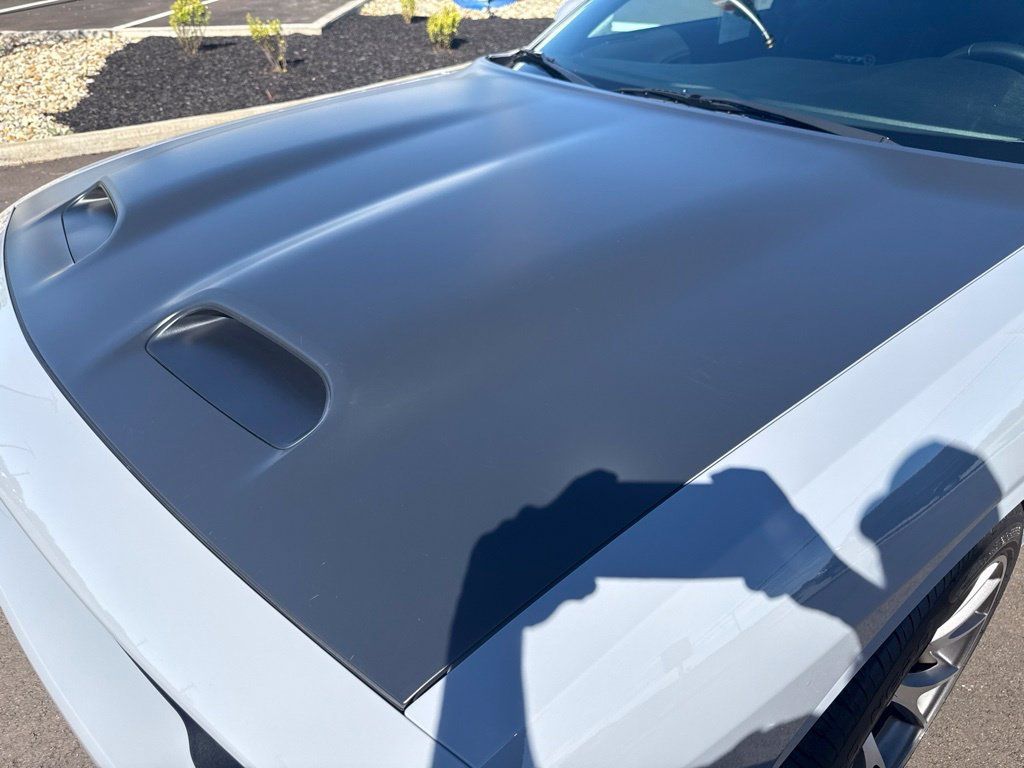 Used 2021 Dodge Challenger SRT Hellcat RWD image 12