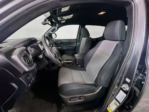 Used 2023 Toyota Tacoma TRD Off-Road image 20