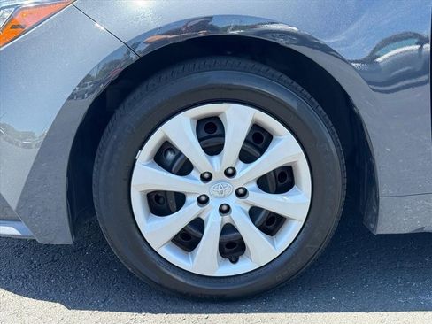 Used 2024 Toyota Corolla LE FWD image 9