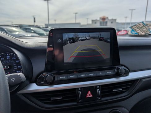 Certified 2024 Kia Forte LXS w/ LXS Technology Package image 19