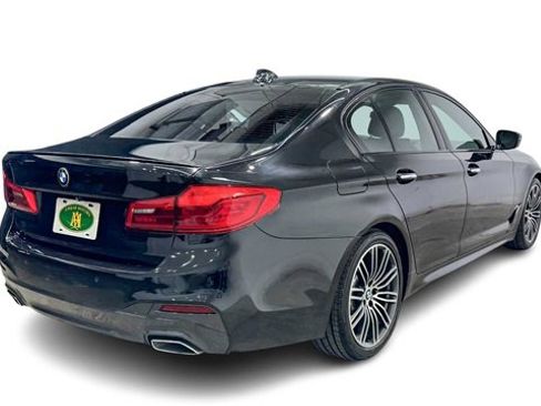 Used 2018 BMW 530i image 2