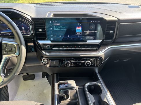 Used 2024 Chevrolet Silverado 1500 RST AWD/4WD image 26