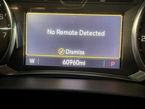 Used 2023 Chevrolet Traverse LT w/ Midnight/Sport Edition AWD/4WD image 2