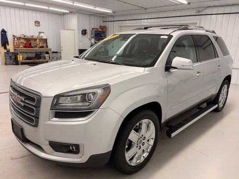 Used 2017 GMC Acadia Limited SLT AWD/4WD image 4