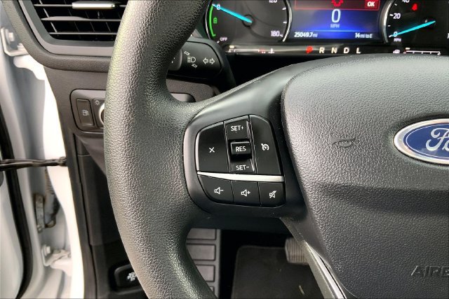 Used 2022 Ford Escape SE FWD image 11