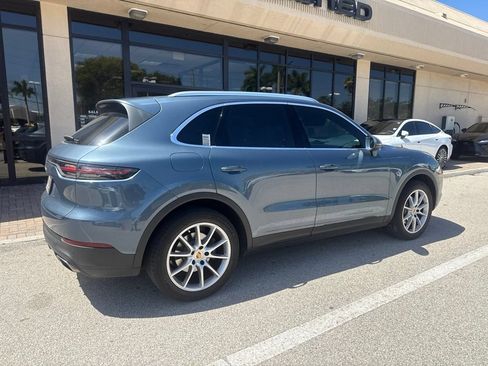 Used 2020 Porsche Cayenne AWD/4WD image 5