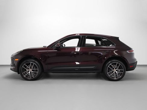 Certified 2026 Porsche Macan AWD/4WD image 2