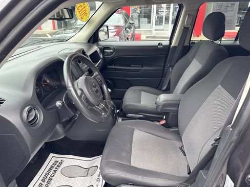 Used 2015 Jeep Patriot Latitude image 15