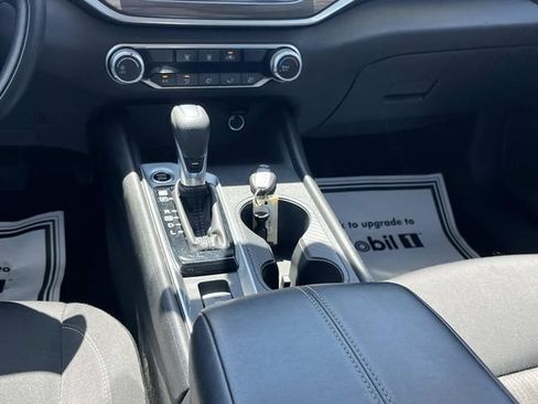 Used 2025 Nissan Altima 2.5 SV AWD/4WD image 15