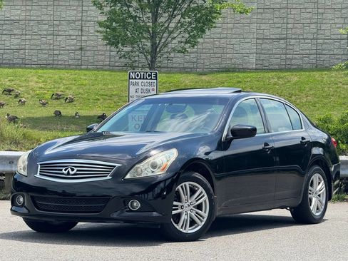 Used 2012 INFINITI G37 x Sedan w/ Premium Pkg AWD/4WD image 1