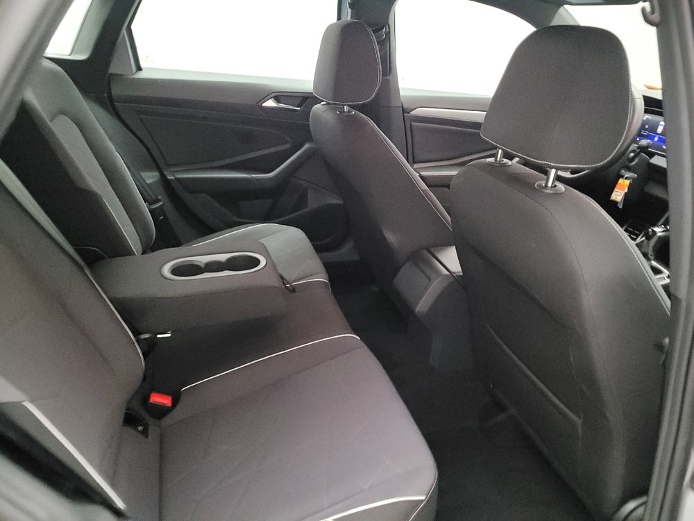 Used 2025 Volkswagen Jetta Sport FWD image 19