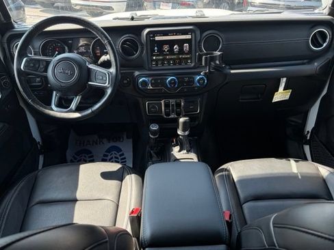 Used 2023 Jeep Wrangler Unlimited Sahara w/ Cold Weather Group AWD/4WD image 33