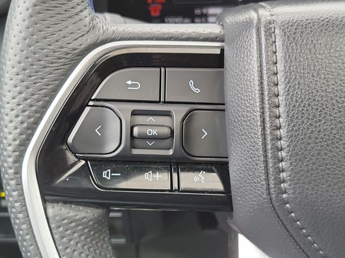 Certified 2025 Toyota Sequoia Platinum AWD/4WD image 25