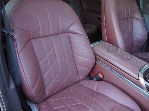 Certified 2023 BMW 740i RWD image 14