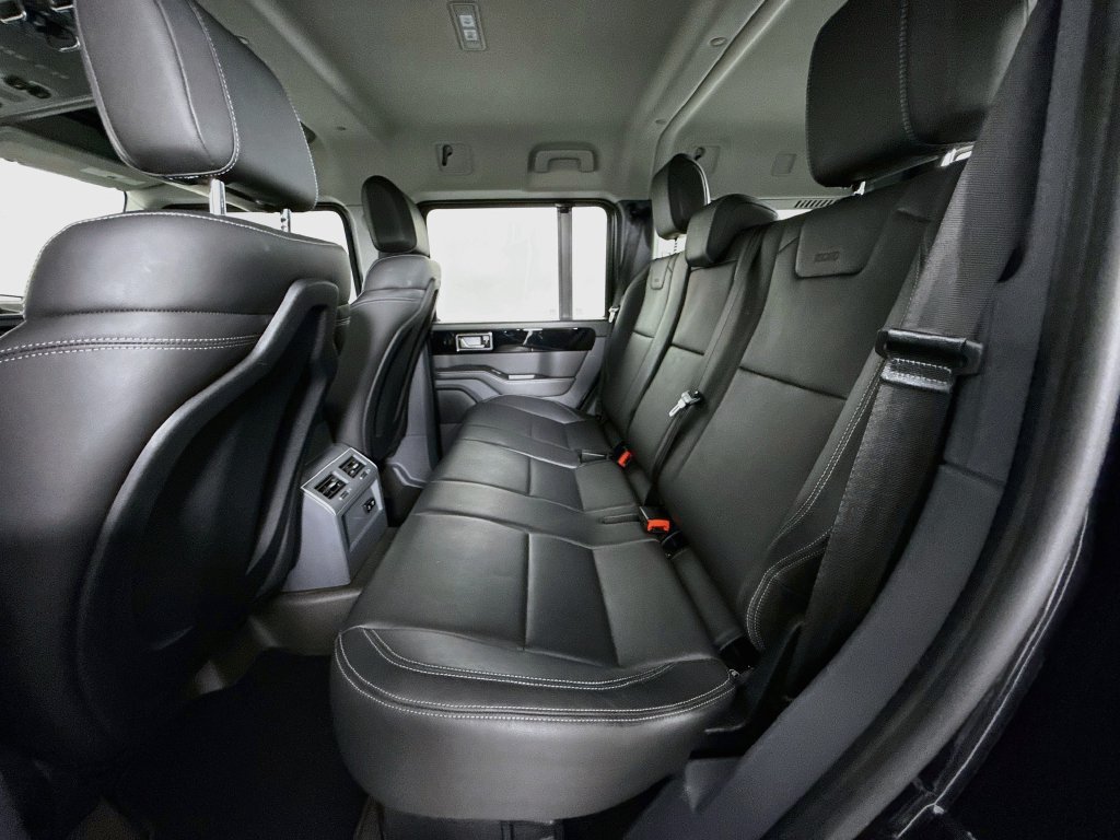 Used 2024 INEOS Grenadier Station Wagon AWD/4WD image 19