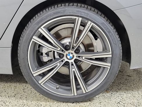 Used 2023 BMW 330i Sedan w/ Convenience Package RWD image 7