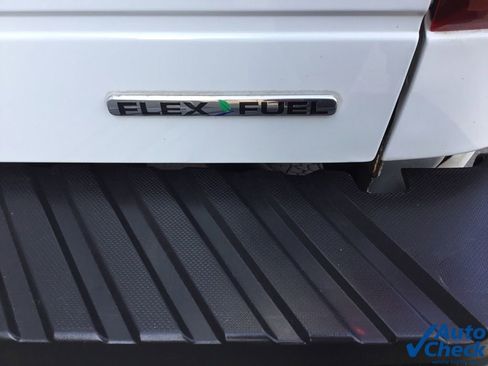 Used 2015 Ford F250 XL w/ Snow Plow Prep Package image 19