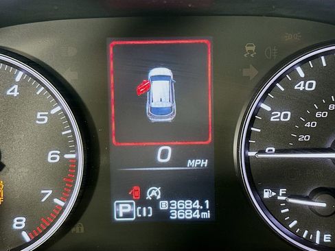 Used 2025 Subaru Crosstrek 2.0i Premium AWD/4WD image 17