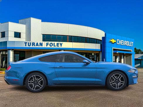 Used 2019 Ford Mustang Premium image 7