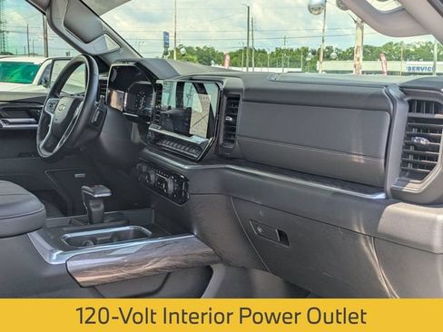 Used 2025 Chevrolet Silverado 1500 LTZ w/ Z71 Off-Road Package AWD/4WD image 32
