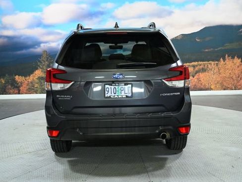 Used 2023 Subaru Forester Limited w/ Popular Package #2 image 7