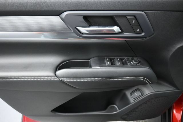 Certified 2026 GMC Terrain Elevation w/ Elevation Premium Package FWD image 13