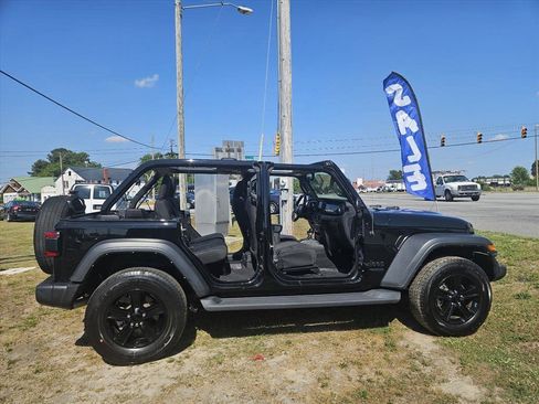 Used 2022 Jeep Wrangler Unlimited Sport AWD/4WD image 16