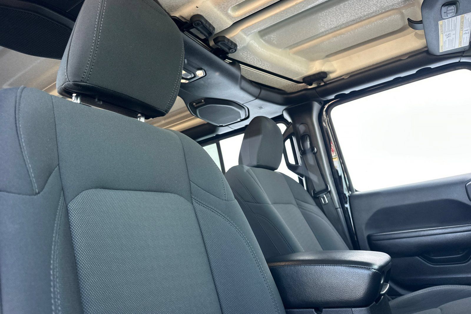 Used 2021 Jeep Gladiator Sport AWD/4WD image 20