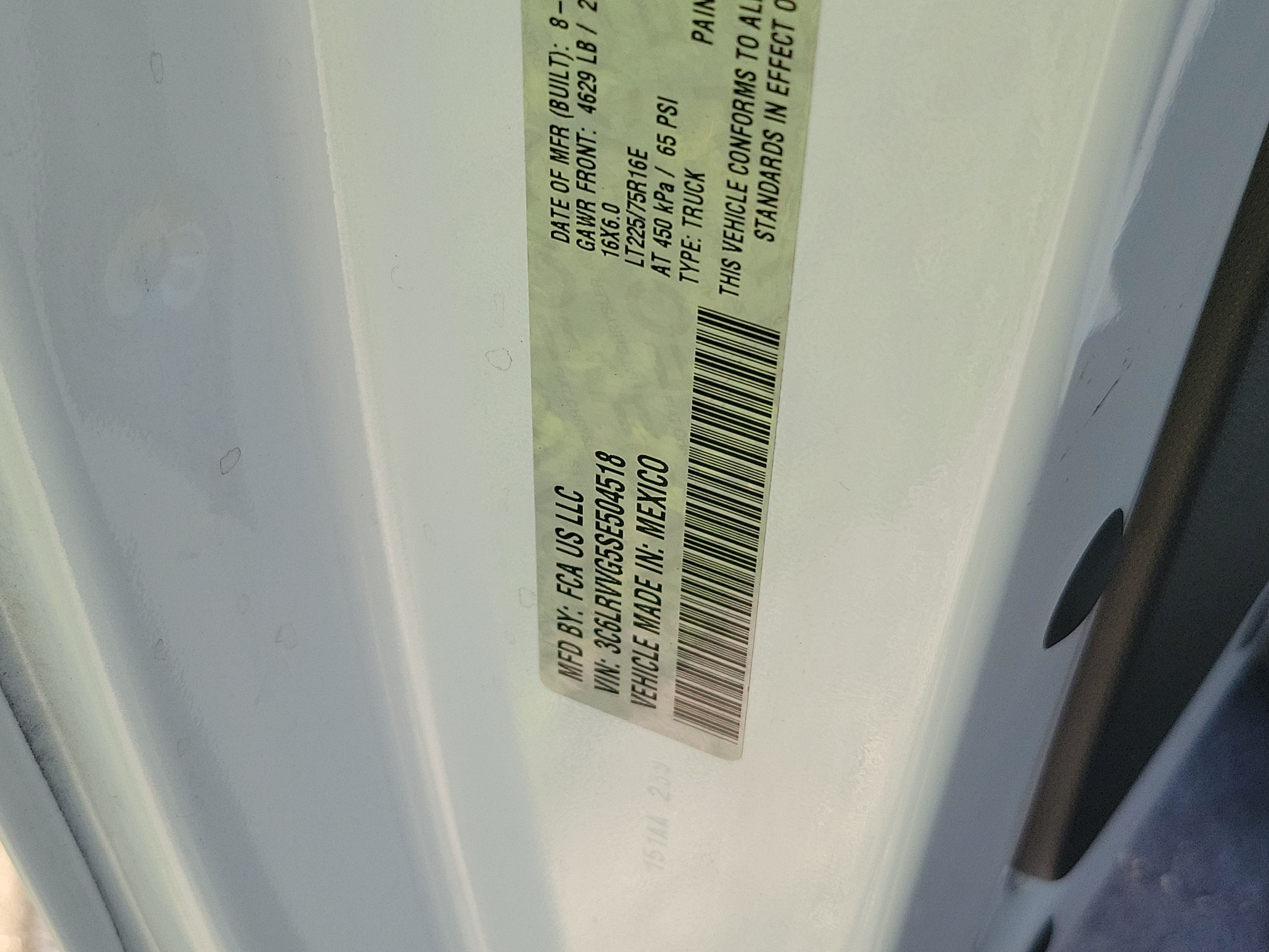 Used 2025 RAM ProMaster 2500 w/ Convenience Group FWD image 29
