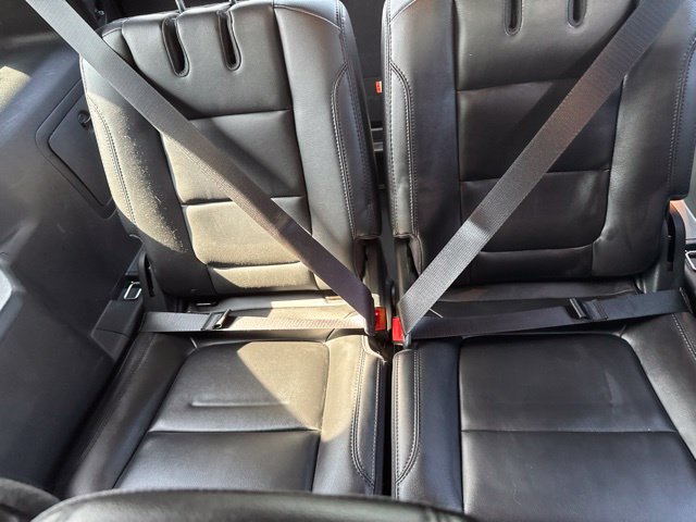 Used 2018 Ford Explorer XLT w/ Equipment Group 202A FWD image 12