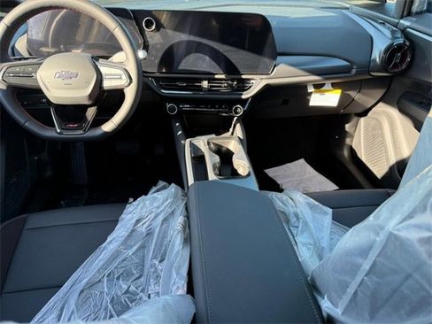 New 2026 Chevrolet Equinox EV RS image 6