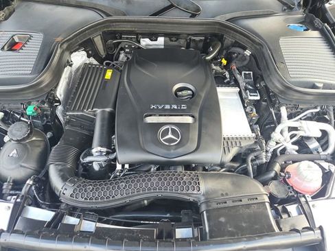 Used 2019 Mercedes-Benz GLC 350e 4MATIC image 35