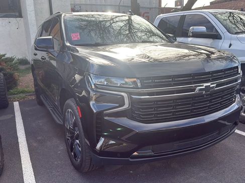 Used 2021 Chevrolet Tahoe RST w/ Luxury Package image 2