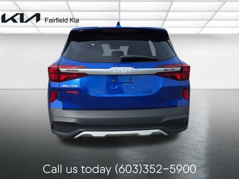 Used 2023 Kia Seltos LX AWD/4WD image 4