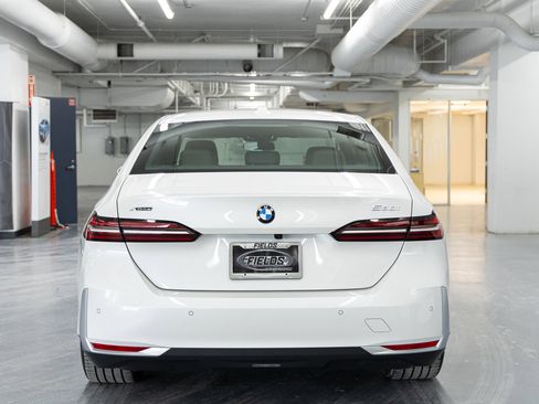 Used 2024 BMW 530i xDrive w/ Premium Package image 4