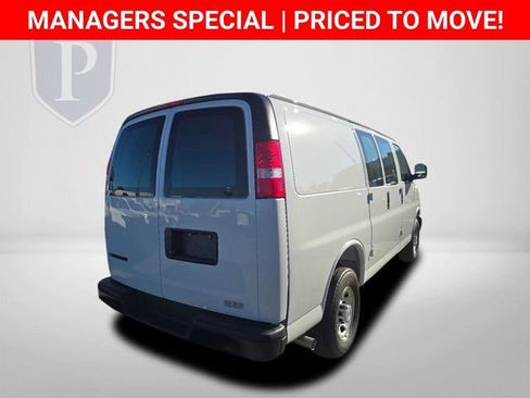 New 2025 Chevrolet Express 2500 Work Van w/ Driver Convenience Package image 7